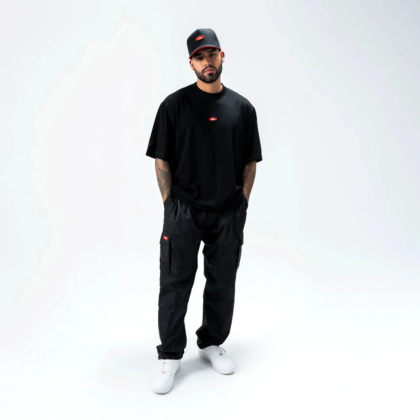 LAN CAMISETA OVERSIZE NEGRO NEA