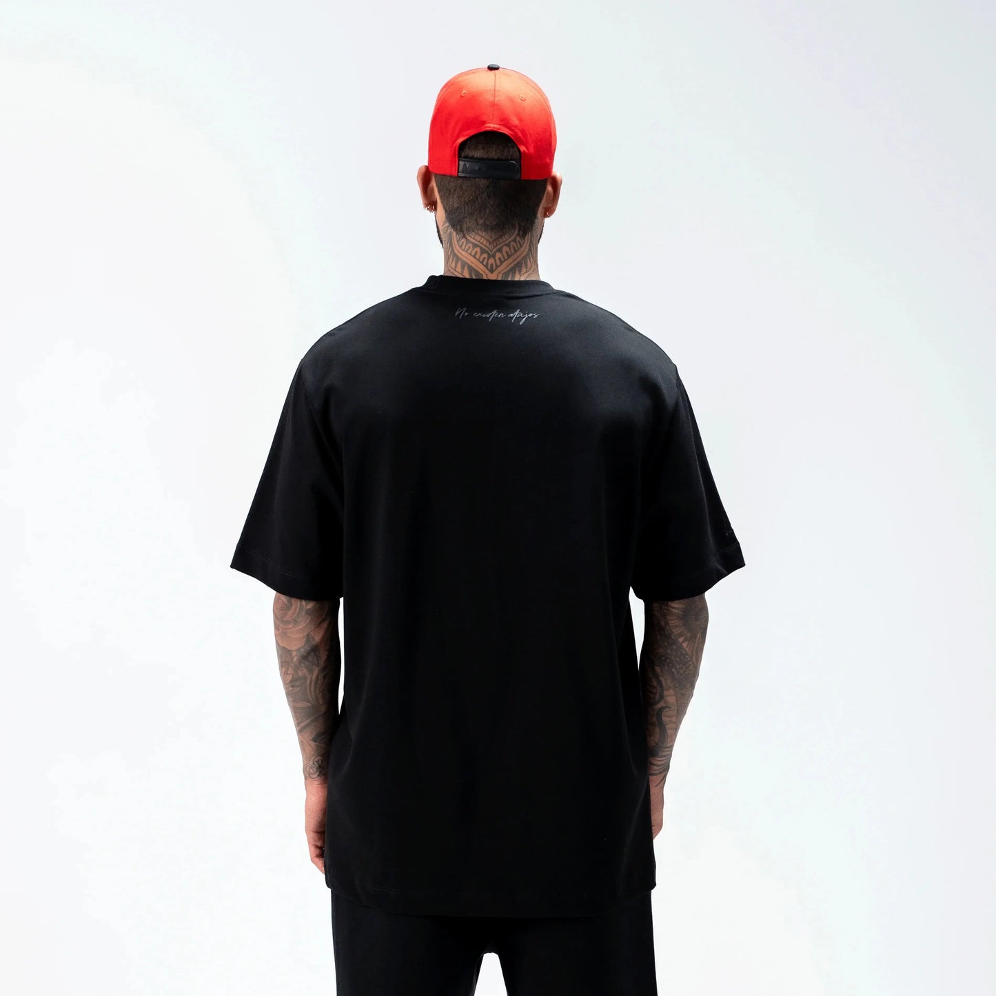 CIRO CAMISETA OVERSIZE NEGRO NEA