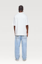 Cargar imagen en la galería, CAMISETA OVERSIZE MO$ NEA