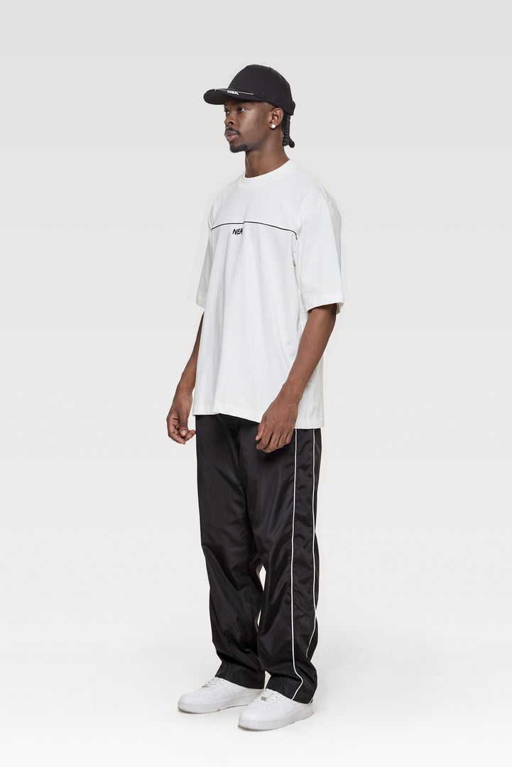 CAMISETA OVERSIZE LOCKED IN NEA