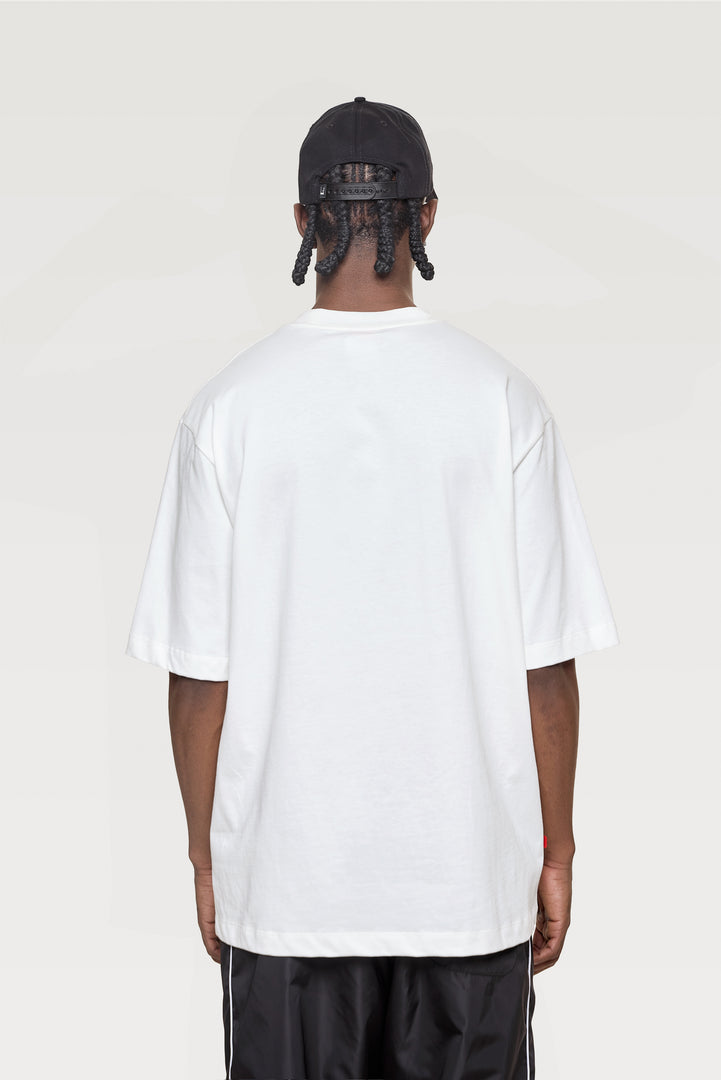 CAMISETA OVERSIZE LOCKED IN NEA