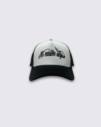 GORRA PICA NEGRO NEA